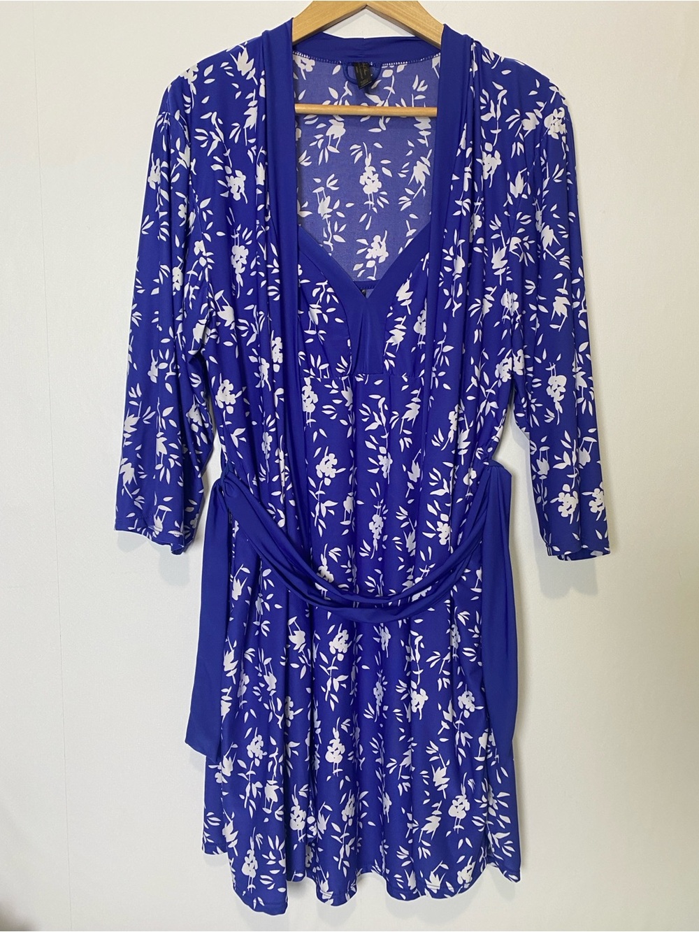 Marilyn Monroe Intimates L Blue Floral Robe Nightgown Set Lounge Sleepwear